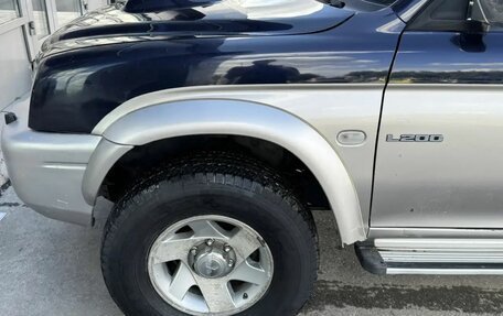 Mitsubishi L200 III рестайлинг, 2004 год, 920 000 рублей, 11 фотография