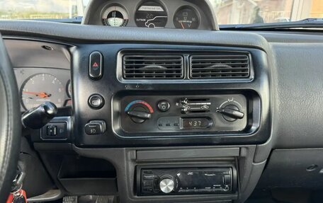 Mitsubishi L200 III рестайлинг, 2004 год, 920 000 рублей, 16 фотография