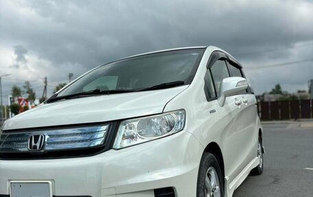 Honda Freed I, 2012 год, 999 000 рублей, 2 фотография