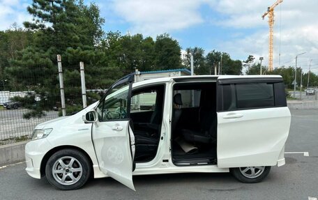 Honda Freed I, 2012 год, 999 000 рублей, 10 фотография
