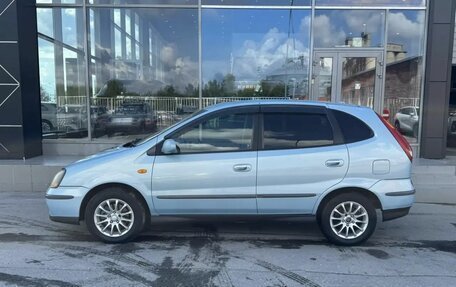 Nissan Tino, 2001 год, 390 000 рублей, 2 фотография