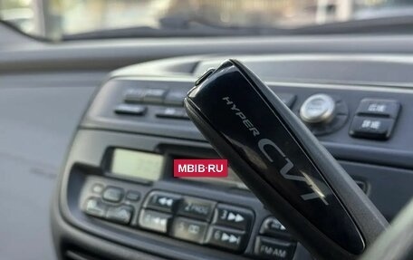 Nissan Tino, 2001 год, 390 000 рублей, 13 фотография
