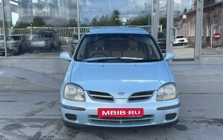 Nissan Tino, 2001 год, 390 000 рублей, 8 фотография