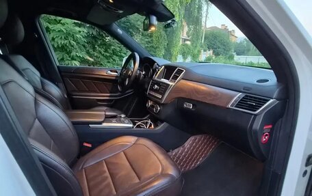 Mercedes-Benz GL-Класс, 2012 год, 1 900 000 рублей, 6 фотография