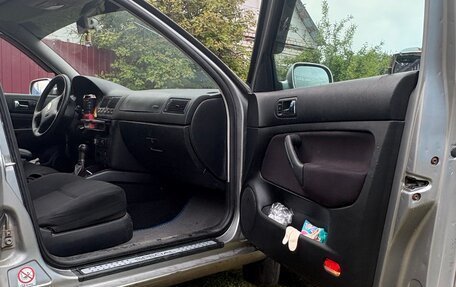 Volkswagen Golf IV, 2002 год, 355 000 рублей, 8 фотография