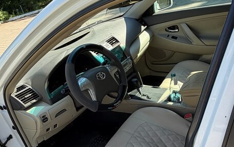 Toyota Camry, 2007 год, 859 000 рублей, 22 фотография