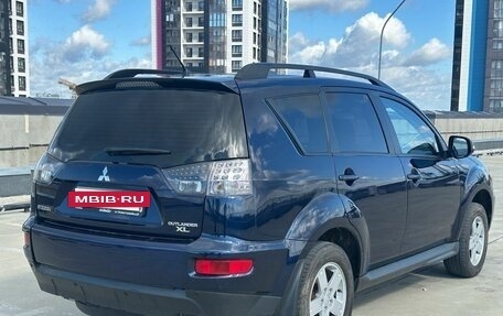 Mitsubishi Outlander III рестайлинг 3, 2011 год, 1 390 000 рублей, 5 фотография