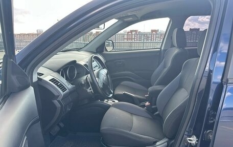 Mitsubishi Outlander III рестайлинг 3, 2011 год, 1 390 000 рублей, 9 фотография