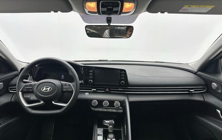 Hyundai Elantra, 2023 год, 1 671 000 рублей, 7 фотография