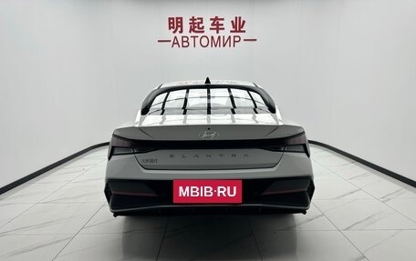 Hyundai Elantra, 2023 год, 1 671 000 рублей, 6 фотография