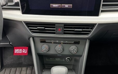 Volkswagen Tiguan II, 2022 год, 2 476 000 рублей, 9 фотография