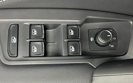 Volkswagen Tiguan II, 2022 год, 2 476 000 рублей, 13 фотография