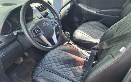 Hyundai Solaris II рестайлинг, 2015 год, 900 000 рублей, 7 фотография