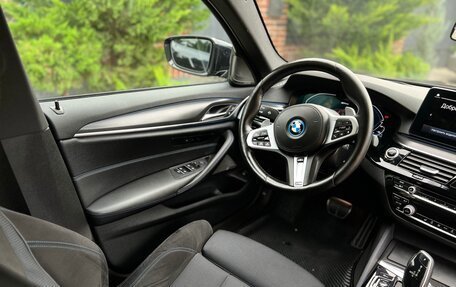 BMW 5 серия, 2021 год, 5 690 000 рублей, 9 фотография