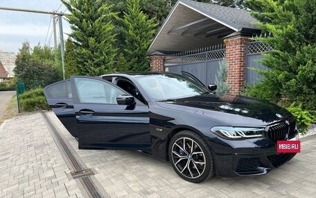 BMW 5 серия, 2021 год, 5 690 000 рублей, 4 фотография