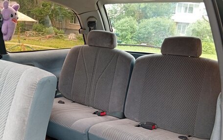 Toyota Estima III рестайлинг -2, 1994 год, 559 000 рублей, 17 фотография