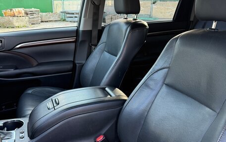 Toyota Highlander III, 2014 год, 2 385 000 рублей, 22 фотография