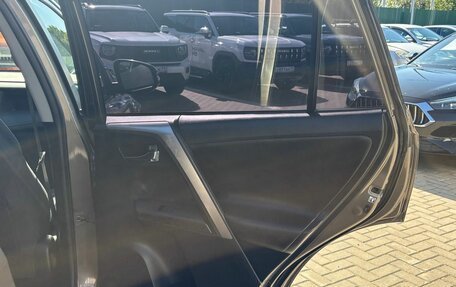 Toyota RAV4, 2019 год, 2 900 000 рублей, 11 фотография