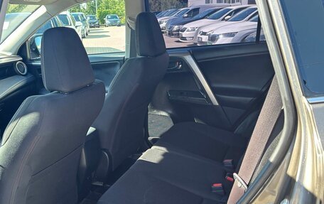 Toyota RAV4, 2019 год, 2 900 000 рублей, 14 фотография