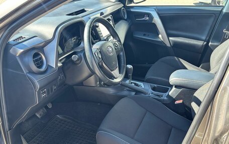 Toyota RAV4, 2019 год, 2 900 000 рублей, 17 фотография