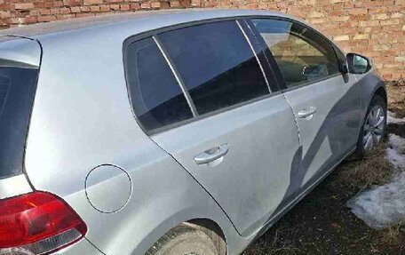 Volkswagen Golf VI, 2011 год, 450 000 рублей, 2 фотография