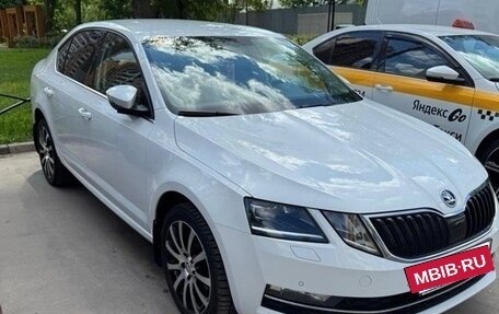 Skoda Octavia, 2017 год, 1 950 000 рублей, 2 фотография
