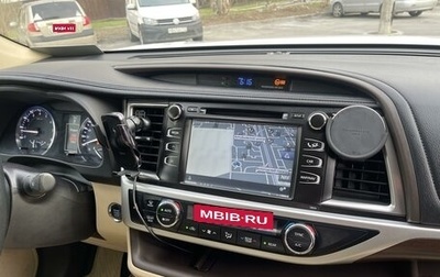 Toyota Highlander III, 2014 год, 2 350 000 рублей, 1 фотография
