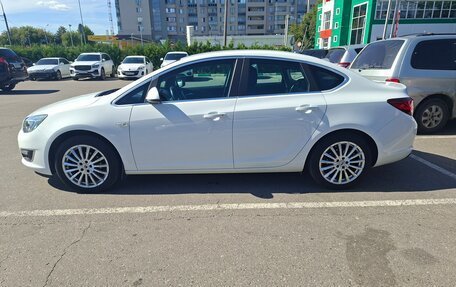 Opel Astra J, 2014 год, 1 350 000 рублей, 3 фотография