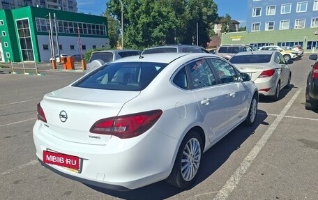 Opel Astra J, 2014 год, 1 350 000 рублей, 7 фотография