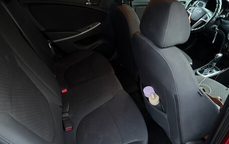 Hyundai Solaris II рестайлинг, 2012 год, 900 000 рублей, 10 фотография