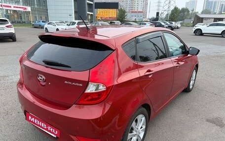 Hyundai Solaris II рестайлинг, 2012 год, 900 000 рублей, 5 фотография