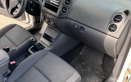 Volkswagen Golf Plus I, 2008 год, 800 000 рублей, 11 фотография