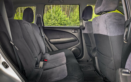 Mitsubishi Outlander III рестайлинг 3, 2005 год, 648 900 рублей, 11 фотография