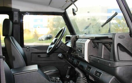 Land Rover Defender I, 2004 год, 2 950 000 рублей, 12 фотография