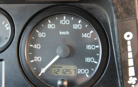 Land Rover Defender I, 2004 год, 2 950 000 рублей, 8 фотография