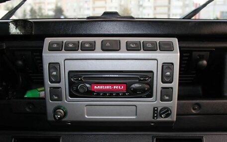 Land Rover Defender I, 2004 год, 2 950 000 рублей, 7 фотография