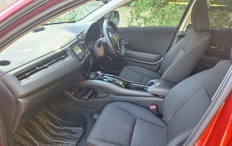 Honda Vezel, 2017 год, 1 850 000 рублей, 10 фотография