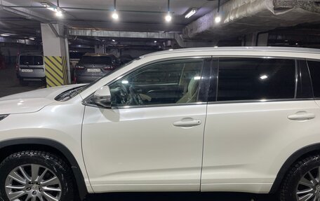 Toyota Highlander III, 2014 год, 2 350 000 рублей, 14 фотография