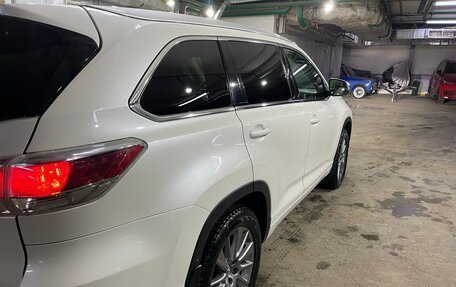 Toyota Highlander III, 2014 год, 2 350 000 рублей, 22 фотография