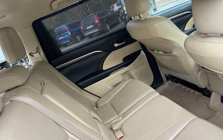 Toyota Highlander III, 2014 год, 2 350 000 рублей, 28 фотография
