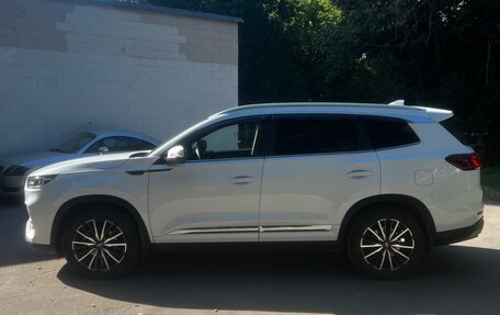 Chery Tiggo 8 Pro, 2023 год, 1 890 000 рублей, 3 фотография