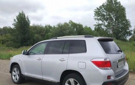 Toyota Highlander III, 2011 год, 1 920 000 рублей, 3 фотография