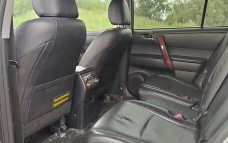 Toyota Highlander III, 2011 год, 1 920 000 рублей, 8 фотография