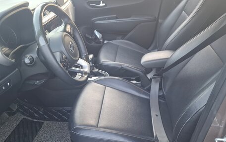 KIA Rio IV, 2021 год, 1 350 000 рублей, 14 фотография