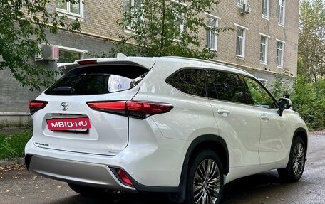 Toyota Highlander, 2025 год, 4 990 000 рублей, 9 фотография