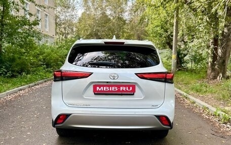 Toyota Highlander, 2025 год, 4 990 000 рублей, 7 фотография