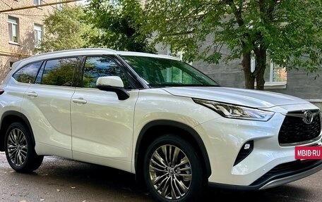 Toyota Highlander, 2025 год, 4 990 000 рублей, 12 фотография
