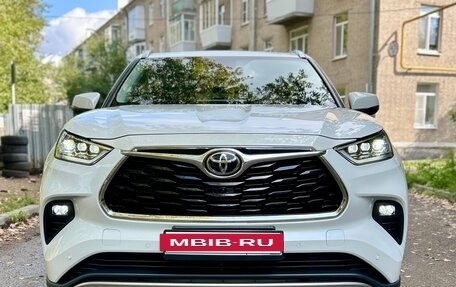 Toyota Highlander, 2025 год, 4 990 000 рублей, 14 фотография