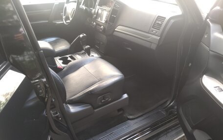Mitsubishi Pajero IV, 2012 год, 2 150 000 рублей, 8 фотография