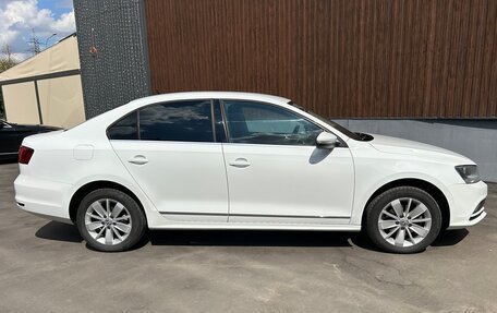 Volkswagen Jetta VI, 2016 год, 1 360 000 рублей, 7 фотография